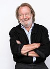 https://upload.wikimedia.org/wikipedia/commons/thumb/f/fd/Benny_Andersson_2012-09-24_001.jpg/100px-Benny_Andersson_2012-09-24_001.jpg
